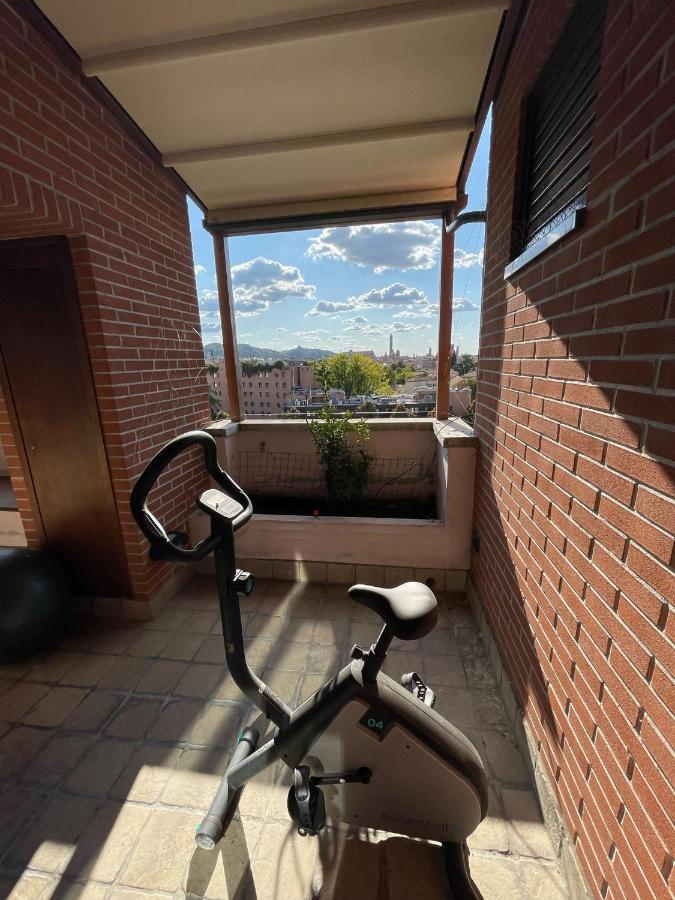 ボローニャAttico Con Vista Spettacolare E Jacuzziアパートメント エクステリア 写真