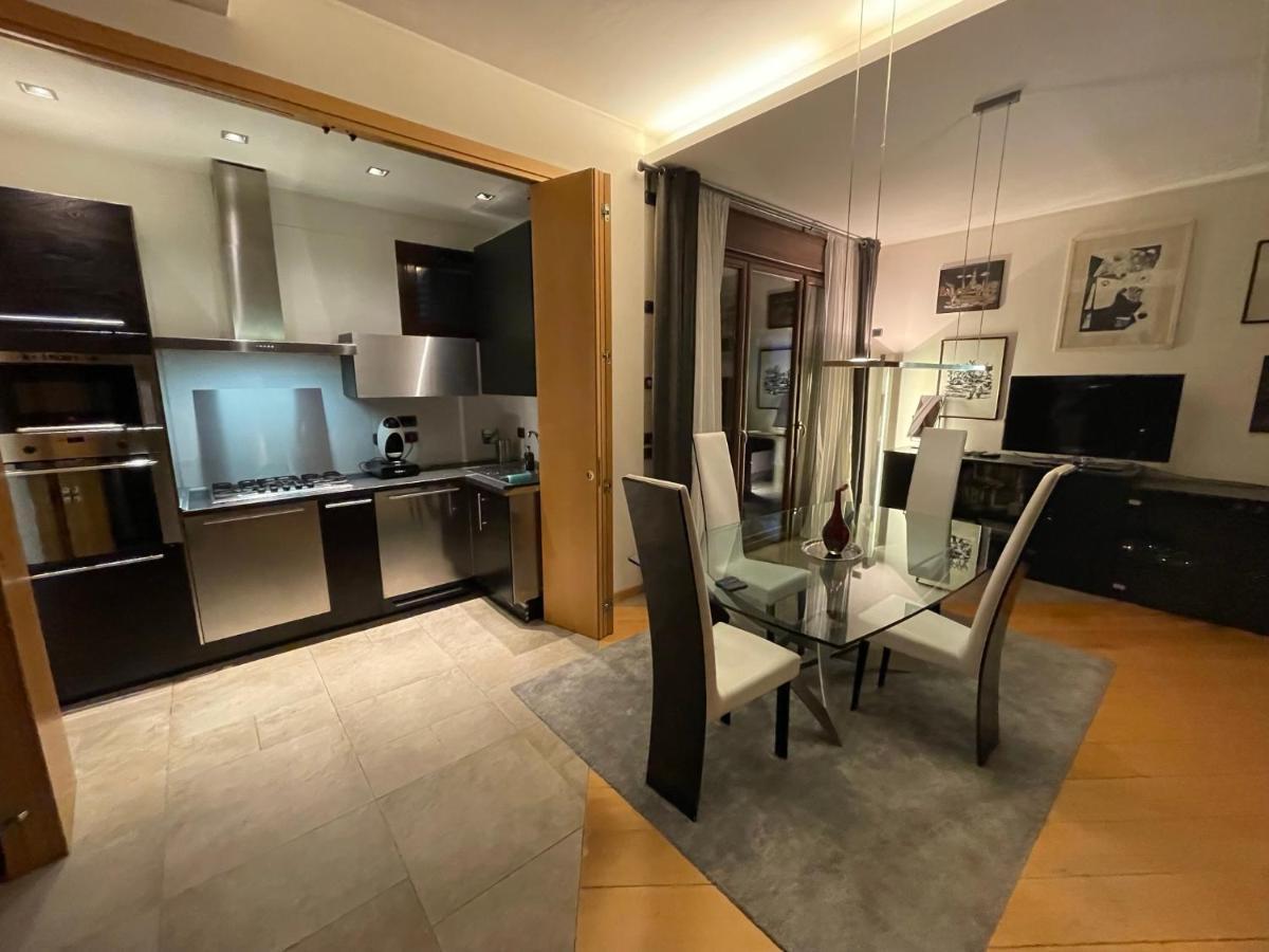 ボローニャAttico Con Vista Spettacolare E Jacuzziアパートメント エクステリア 写真