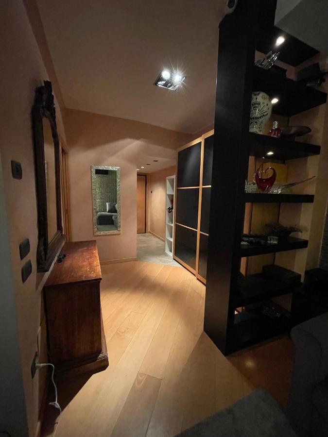 ボローニャAttico Con Vista Spettacolare E Jacuzziアパートメント エクステリア 写真